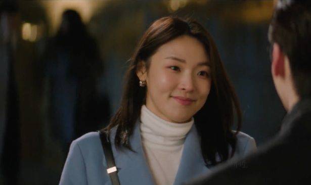 〈서초동〉 최미나수