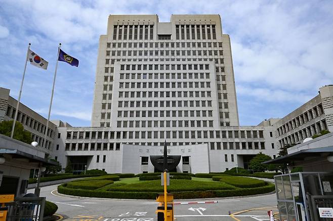 서울 서초구 대법원의 모습. 윤웅 기자