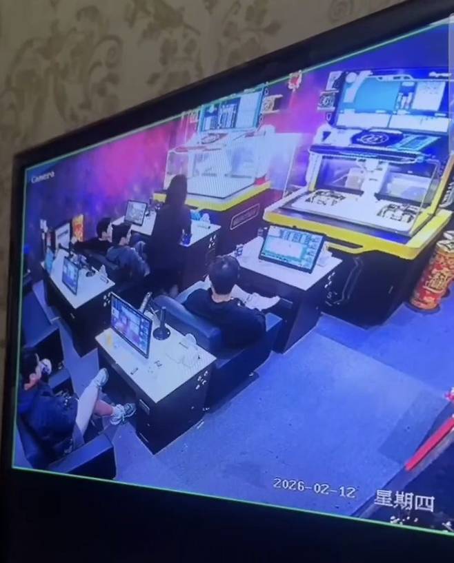 [뉴시스] 롯데 자이언츠 선수 4명이 대만 스프링캠프 기간 중 현지 불법 도박장을 출입한 사실이 드러나면서 KBO리그에 큰 파장이 일고 있다. (사진='Mr.Market' X 캡처) *재판매 및 DB금지 *재판매 및 DB 금지
