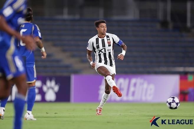 ▲ 2024년 K리그1 FC서울에 입단하며 큰 관심을 불러모은 린가드는 2시즌 동안 활약하며 팬들의 많은 사랑을 받았다. 실력뿐만 아니라 남다른 스타성을 바탕으로 한국 예능 프로그램에 출연하는 등 화제의 중심에 섰다. ⓒ한국프로축구연맹