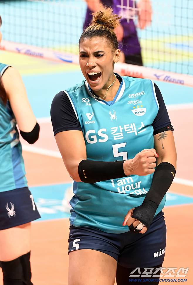 29일 장충체육관에서 열린 V리그 여자부 GS칼텍스와 흥국생명의 경기. GS칼텍스 실바가 득점을 성공하며 환호하고 있다. 장충체=허상욱 기자wook@sportschosun.com/2026.01.29/