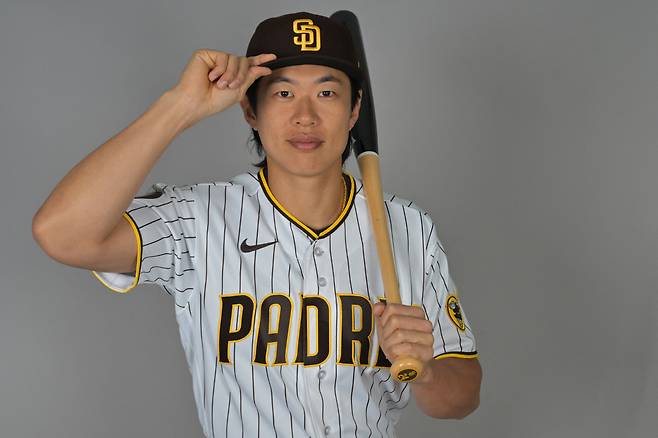 Feb 18, 2026; Peoria, AZ, USA;   San Diego Padres Sung-Mun Song (24) during spring training photo day. Mandatory Credit: Jayne Kamin-Oncea-Imagn Images







<저작권자(c) 연합뉴스, 무단 전재-재배포, AI 학습 및 활용 금지>