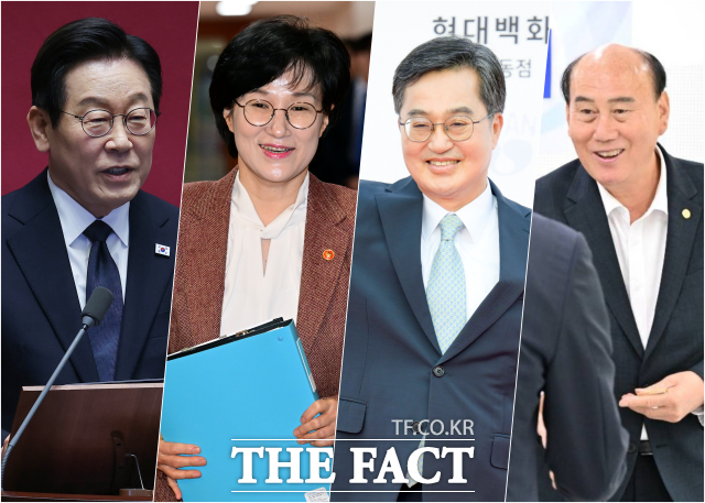 성평등가족부와 경기도, 동두천시, 시민단체가 참여하기로 한 대화협의체 출범이 차일피일 미뤄지고 있다. 왼쪽부터 이재명 대통령, 원민경 성평등가족부 장관, 김동연 경기도지사, 박형덕 동두천시장 /더팩트 DB, 박형덕 시장 페이스북 갈무리