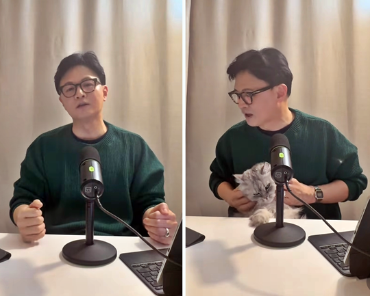 한동훈 전 국민의힘 당대표가 2월 24일 밤 70분간 진행한 자신의 유튜브 채널 생방송에서 론스타·엘리엇 ISDS 사건과 당시 정치권의 반응 등에 관해 회고하면서 발언하고 있다.[유튜브 채널 ‘한동훈’ 영상 갈무리]