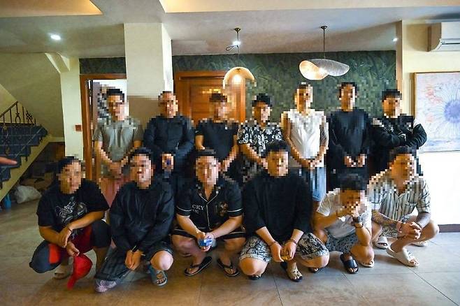 검거된 캄보디아 조직원들의 모습. 사진 서울경찰청