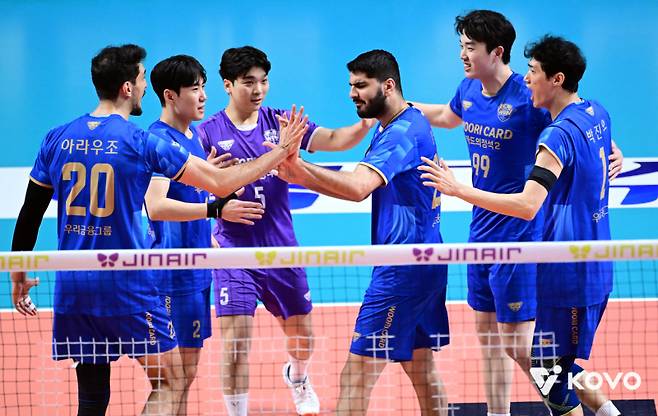 우리카드 선수단. 한국배구연맹 제공