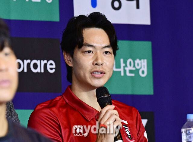 부천 FC 한지호가 25일 서울 서대문구 스위스 그랜드 호텔에서 진행된 하나은행 2026 K리그 개막 미디어데이에 참석했다./스위스그랜드호텔=한혁승 기자