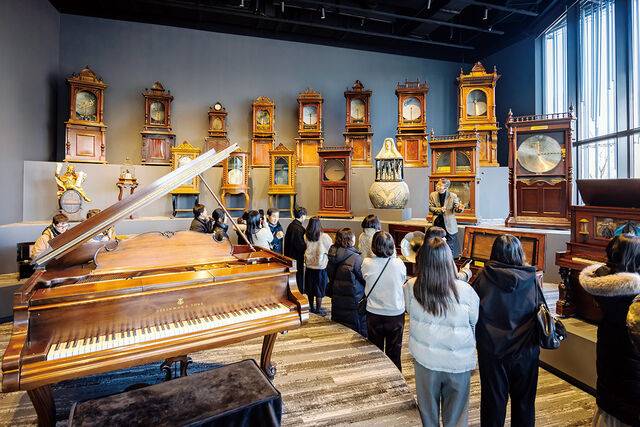 ‘축음기의 조상’이라 불리는 뮤직박스들.