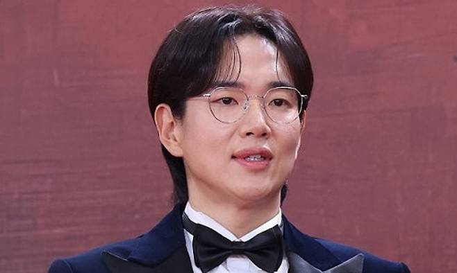 방송인 장성규가 2025년 12월31일 서울 여의도 KBS에서 열린 '2025 KBS 연기대상 시상식' 레드카펫 행사에서 포즈를 취하고 있다. 연합뉴스