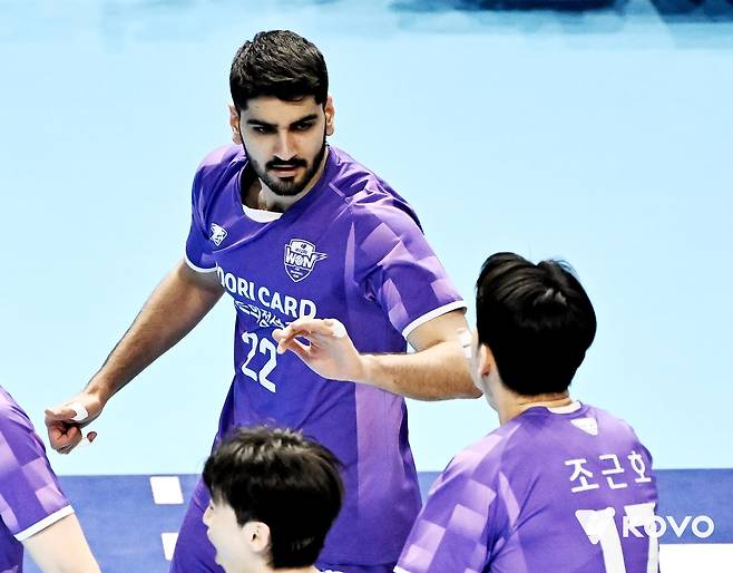 우리카드의 아시아 쿼터 선수 알리(중앙) [한국배구연맹 제공. 재판매 및 DB 금지]