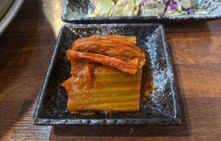 문어랑의 묵은지는 깊게 익어 고기와 궁합이 좋다, /윤태민 기자 ytm@namdonews.com.