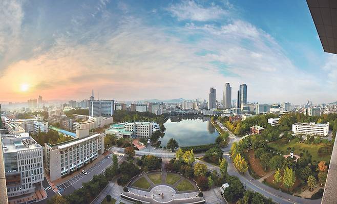 건국대학교 서울 캠퍼스 전경