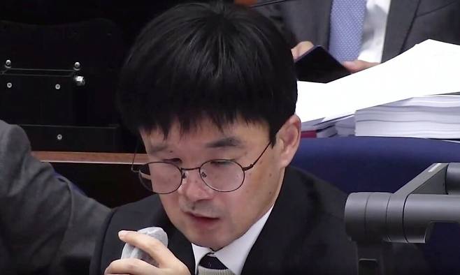 1월9일 열린 윤석열 전 대통령, 김용현 전 국방부 장관 등에 대한 내란 재판에 출석한 권우현 변호사가 발언하고 있는 모습. 서울중앙지법 제공