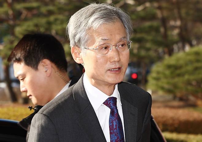 조희대 대법원장이 26일 오전 서울 서초구 대법원으로 출근하고 있다. /사진=뉴스1