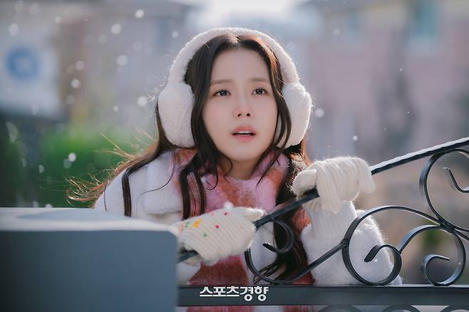 ‘월간남친’에 출연하는 배우 지수. 넷플릭스 제공