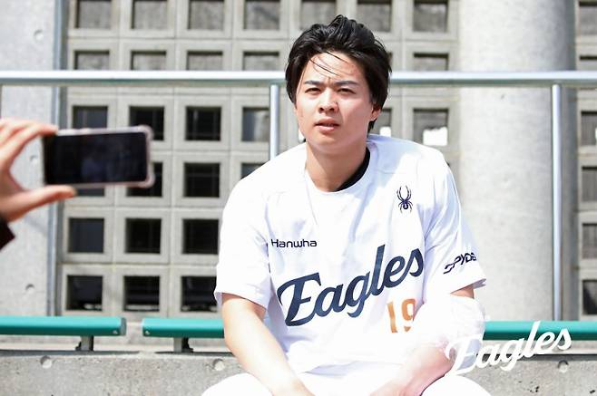 ▲ 왕옌청은 21일 WBC 대표팀과 연습경기에서 무4사구 무실점 호투를 펼친 것에 이어 이날도 1회 위기를 잘 넘긴 끝에 3이닝 무4사구 무실점으로 경기를 마쳤다. ⓒ한화이글스