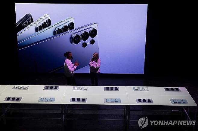 '3세대 AI 스마트폰' 갤럭시S26 시리즈 공개 [로이터=연합뉴스. 재판매 및 DB 금지]