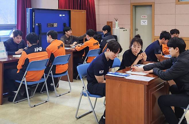 체육공단이 대구소방안전본부와 함께 'Fire-Fit Care'을 운영한다.(체육공단 제공)