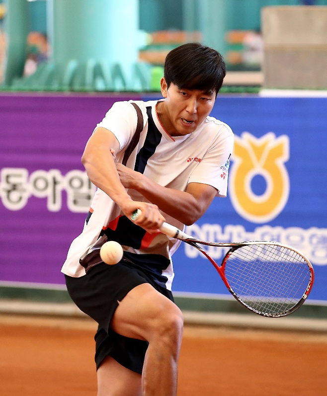 군 복무 도중 소속 부대의 배려로 국가대표선발전에 나서는 김태민의 수원시청 당시 플레이 모습. 채널에이 자료