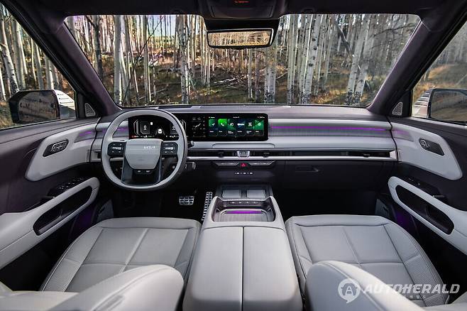 기아 텔루라이드 하이브리드의 미국 현지 시작 가격은 4만 6490달러, 한화 약 6700만 원으로 책정됐다.(출처: 기아)