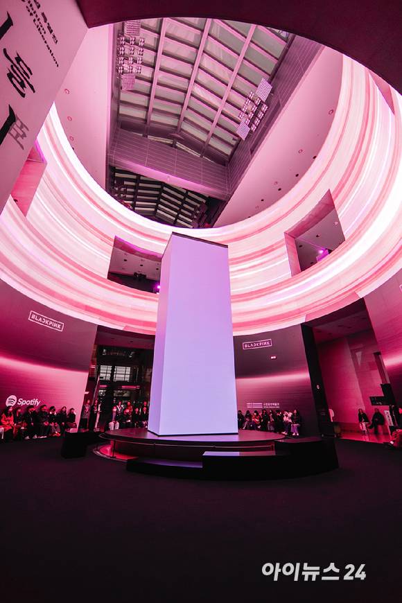 2월 26일부터 3월 8일까지 서울 용산구 국립중앙박물관에서 '국중박 X 블랙핑크' 프로젝트가 진행된다. [사진=YG엔터테인먼트]