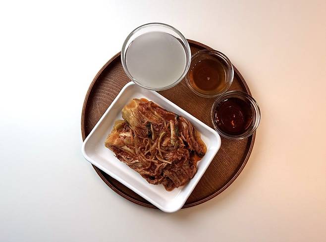 들기름 김치찜의 재료. 사진 이정웅
