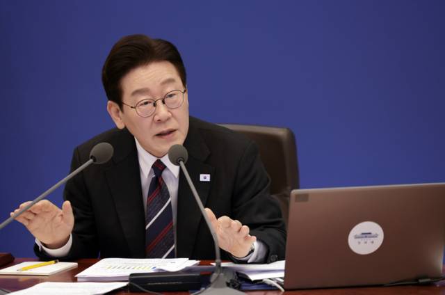 ▲ 이재명 대통령이 지난 24일 청와대에서 열린 국무회의에서 발언하고 있다. 연합뉴스