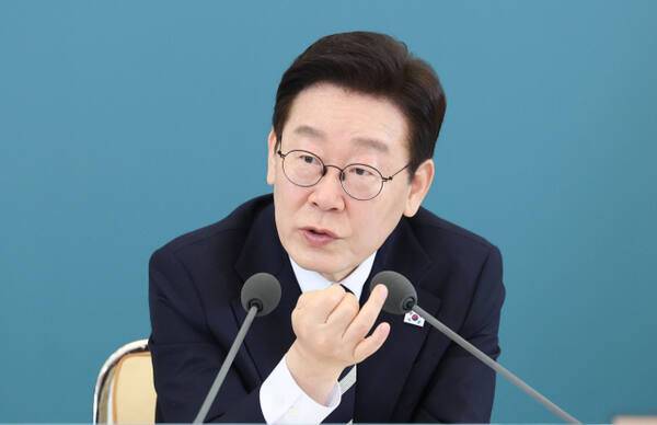 이재명 대통령이 지난 25일 청와대에서 열린 확대국가관광전략회의에서 발언하고 있다. 연합뉴스