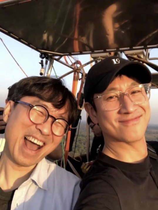 장항준 감독과 이선균[온라인 커뮤니티 캡처]