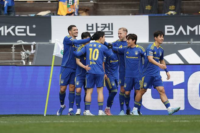 울산문수축구경기장/ K리그1/ 울산HDFC vs 강원FC/ 울산 야고 득점, 단체/ 골 세레머니/ photo by Jeongsoo Kim