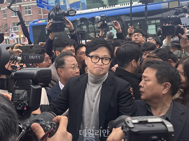 한동훈 국민의힘 전 대표가 27일 오후 대구 중구 서문시장을 찾았다. ⓒ데일리안 오수진 기자