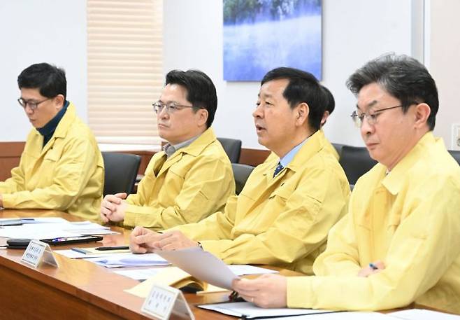 구윤철 경제부총리 겸 재정경제부 장관이 1일 서울 종로구 정부서울청사에서 열린 '이란 관련 관계기관 합동 상황점검회의'에서 발언하고 있다. 재정경제부