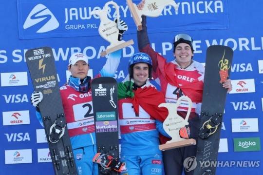 폴란드 월드컵 시상대에 오른 이상호(왼쪽) / 사진=연합뉴스
