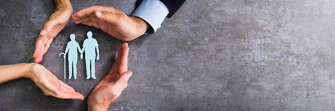 노인 보호 [사진출처=게티이미지]