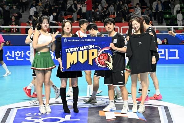 사진 경기 MVP 충남도청 육태경