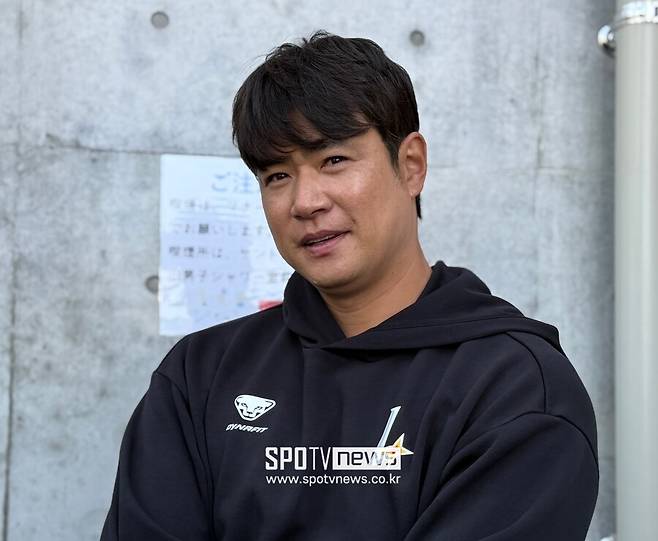 ▲ 이번 스토브리그에서 두산 베어스를 떠나 SSG 랜더스로 이적한 김재환이 이적 후 처음으로 '친정'에 대한 질문에 입을 열었다.