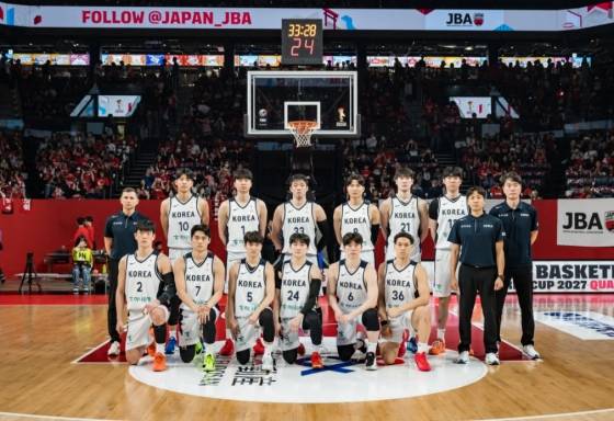 1일 오키나와 산토리 아레나서 열린 2027 국제농구연맹(FIBA) 농구 월드컵 아시아 예선 B조 4차전 경기에 나선 한국 남자 농구 국가대표팀. /사진=FIBA 공식 홈페이지