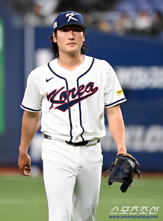 2일 일본 오사카 교세라돔에서 열린 WBC(월드베이스볼클래식) 한국 대표팀과 한신 타이거즈의 경기, 1회를 끝낸 한국 선발투수 곽빈이 더그아웃으로 향하고 있다. 오사카(일본)=허상욱 기자wook@sportschosun.com/2026.03.02/