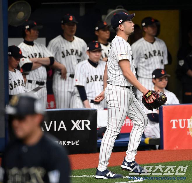 2일 일본 오사카 교세라돔에서 열린 WBC(월드베이스볼클래식) 일본 대표팀과 오릭스 버팔로스의 경기, 1회말 2실점을 내주며 아쉬워하는 기쿠치의 모습.오사카(일본)=허상욱 기자wook@sportschosun.com/2026.03.02/