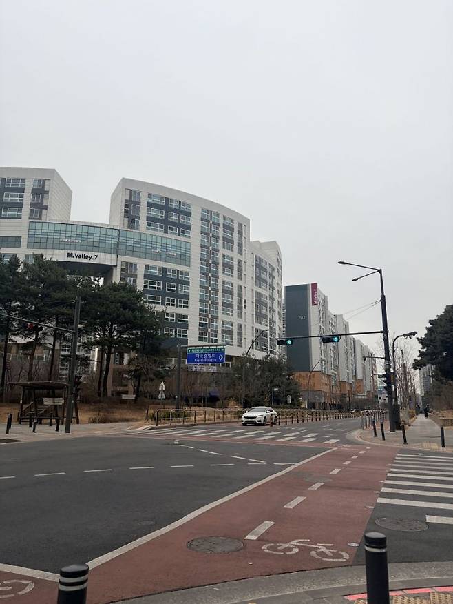 외부에서 바라본 서울 강서구 마곡 엠밸리7단지 전경. 부애리 기자