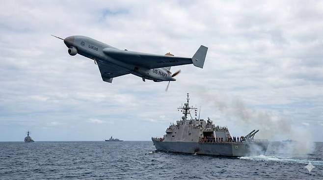 AI로 그린 미 해군의 저가 드론 루카스.