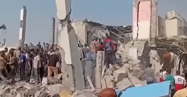 공습으로 파괴된 이란 도심(SBS 캡쳐)