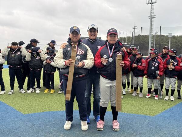 한국리틀야구연맹이 주최·주관한 '제1회 한국리틀야구연맹회장기 전국리틀야구대회'는&nbsp;3월 2일 부천소사의 초대 우승으로 막을 내렸다(사진=한국리틀야구연맹)