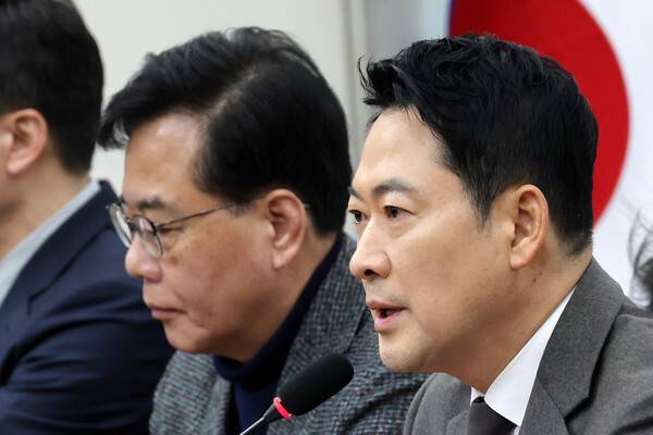 국민의힘 장동혁 대표가 2일 국회에서 열린 최고위원회의에서 모두발언을 하고 있다. 2026.3.2. 연합뉴스