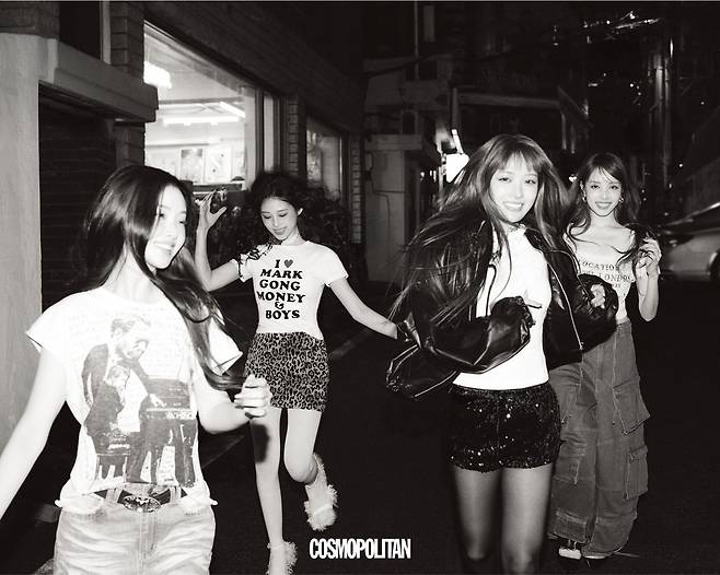 이현이 입은 그래픽 티셔츠 Enfants Riches Déprimés. 팬츠 Noirmute. 스웨이드 벨티드 부츠 Isabel Marant Etoile. 벨트 Mark Gong. 베니가 입은 그래픽 티셔츠와 스커트, 퍼 트리밍 샌들 힐 모두 Mark Gong. 비즈 네크리스Cider. 타이츠는 스타일리스트 소장품.쿠미가 입은 레더 블루종 Isabel Marant Etoile. 후드 티셔츠 Gila Archive. 시퀸 마이크로 쇼츠 Cider. 실버 초커 Vivienne Westwood. 함께 레이어드 한 네크리스는 스타일리스트 소장품. 미아가 입은 도트 패턴 볼레로와 슬리브리스 모두 Effet De Soleil. 포켓 디테일 팬츠Mark Gong. 벨티드 키튼힐 Enfants Riches Déprimés. 이어링은 스타일리스트 소장품.