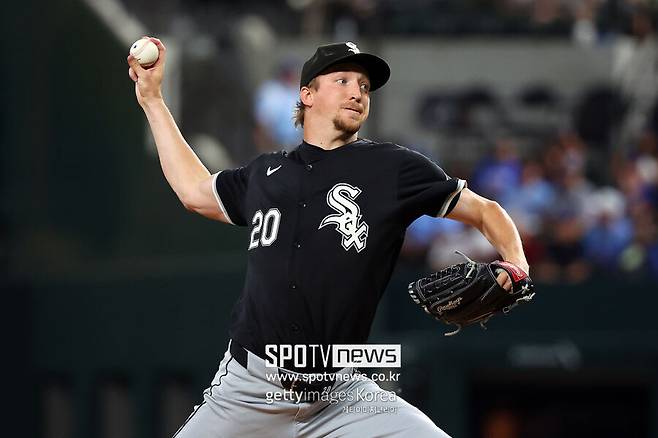 ▲ NC의 복귀 제안을 고사하고 메이저리그에 남은 페디는 화이트삭스 선발 로테이션 경쟁에서 승리해야 하는 첫 과제를 안고 있다