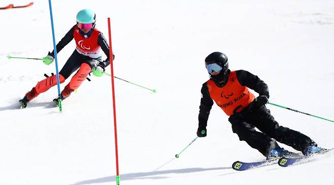 알파인 스키 회전(시각장애)에 출전한 최사라. [사진 대한장애인체육회]