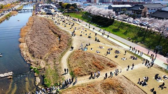 제1운천교 일원 피크닉존. [사진=청주시]