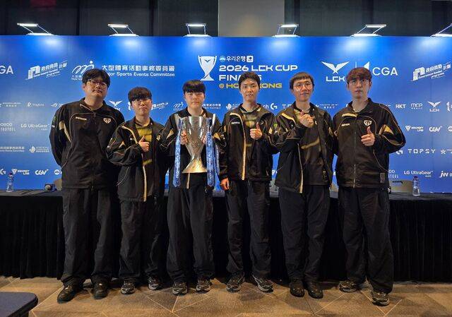 지난 1일 홍콩에서 진행한 2026 LCK컵 결승에서 프로게임단 젠지가 우승을 차지한 뒤 미디어 인터뷰에 임하고 있다.