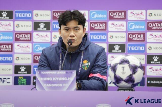 정경호 감독./한국프로축구연맹